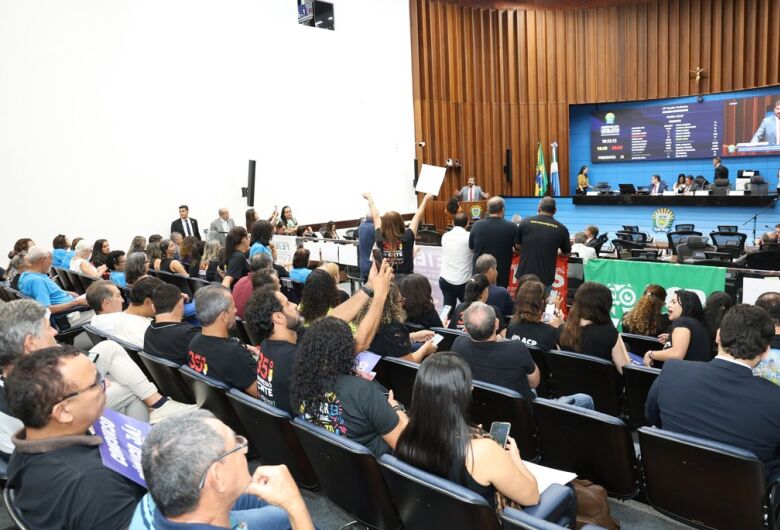 Deputados votam Plano de Cargos do Judiciário na sessão desta...